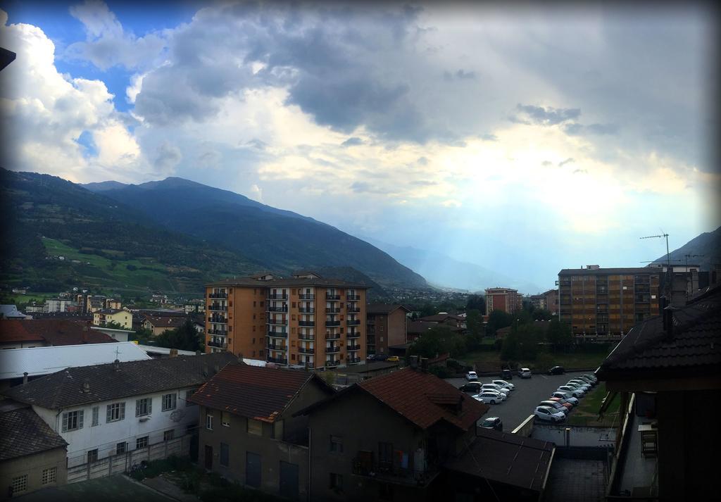 Arc En Ciel Leilighet Aosta Eksteriør bilde