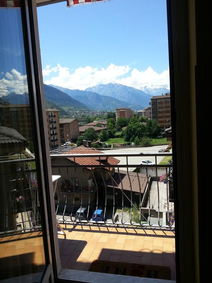 Arc En Ciel Leilighet Aosta Eksteriør bilde